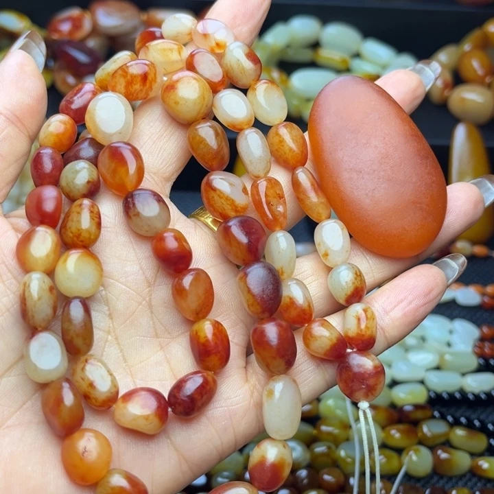 宋***1和田玉未镶嵌颈饰