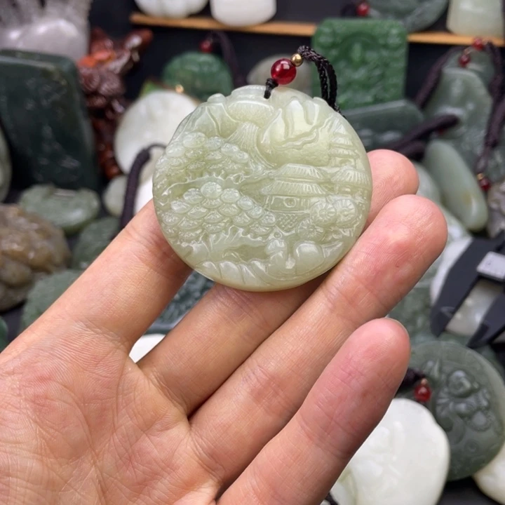 和田玉未镶嵌颈饰