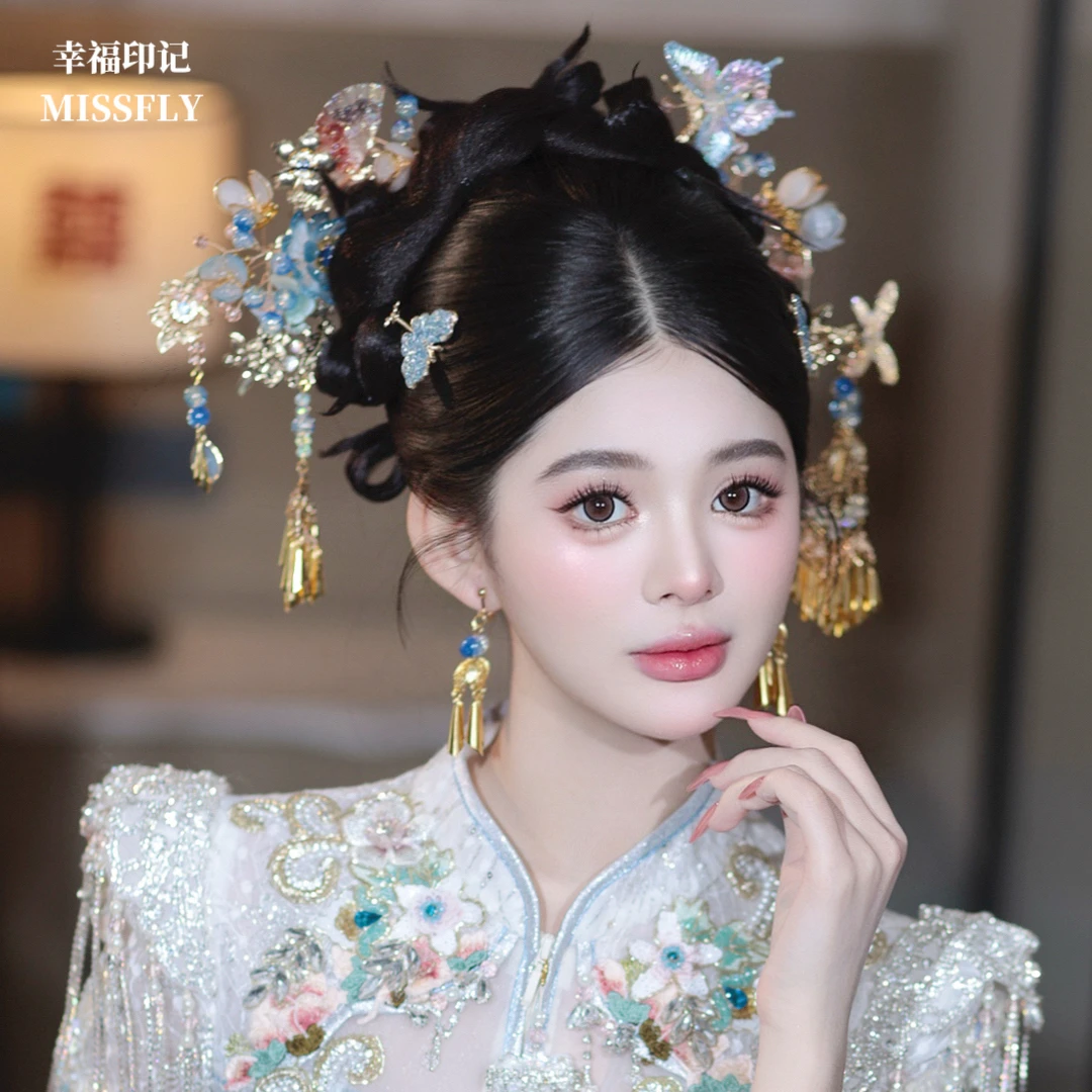 浅色百搭新中式新娘蓝色秀禾头饰扇子蝴蝶步摇减龄汉服晨袍发饰仙
