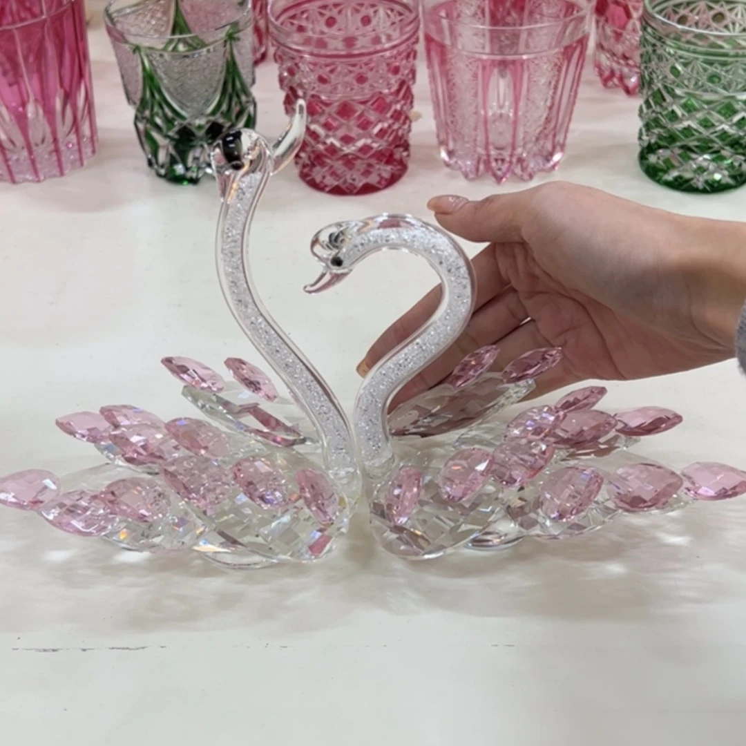 【闪购商品】如图一对水晶天鹅摆件…