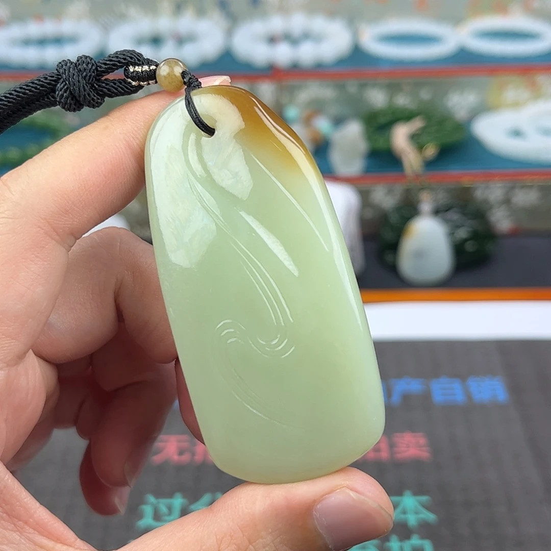 大***图未镶嵌和田玉挂件