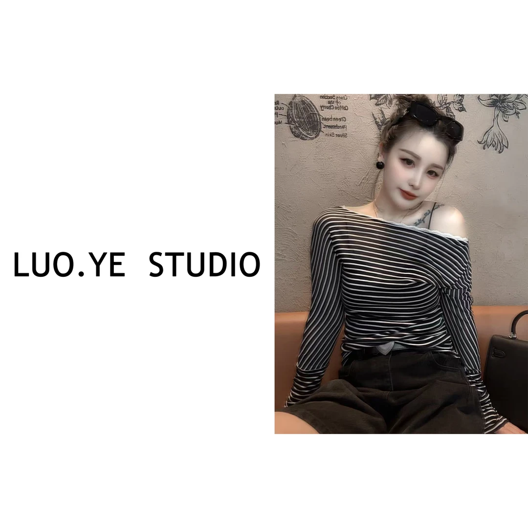 罗爷 · 【雾桃日记】条纹蕾丝斜肩上衣T恤欧货短袖女时尚休闲百搭