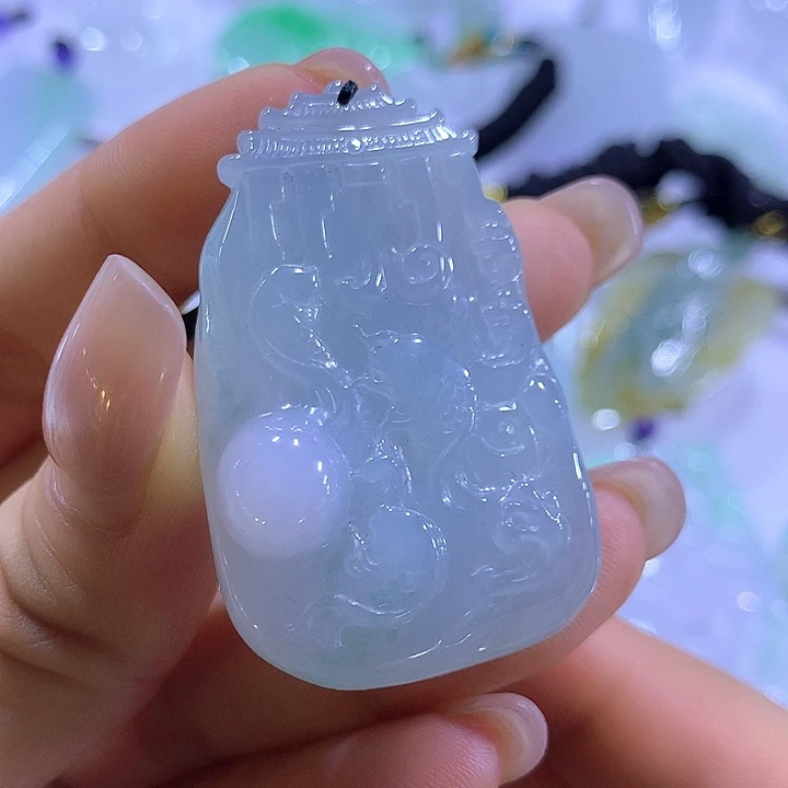 翡翠未镶嵌颈饰天然翡翠A货吊坠