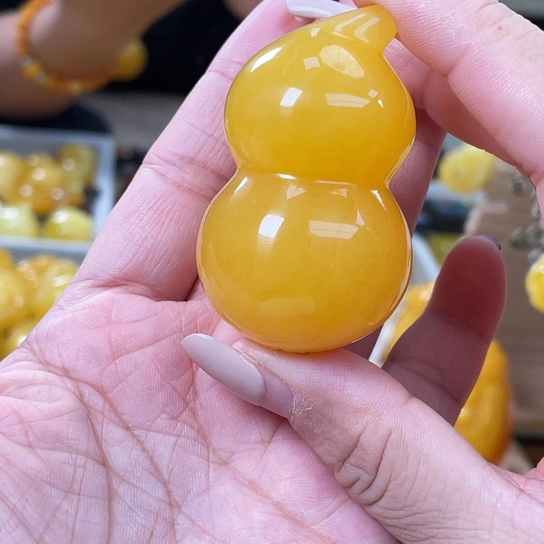 琥珀未镶嵌珠宝奇石h36