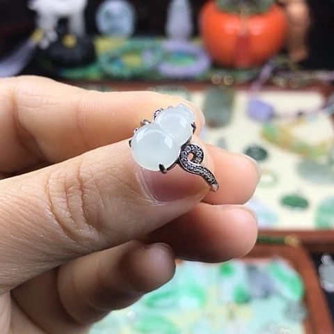 翡翠戒指银S925镶嵌葫芦