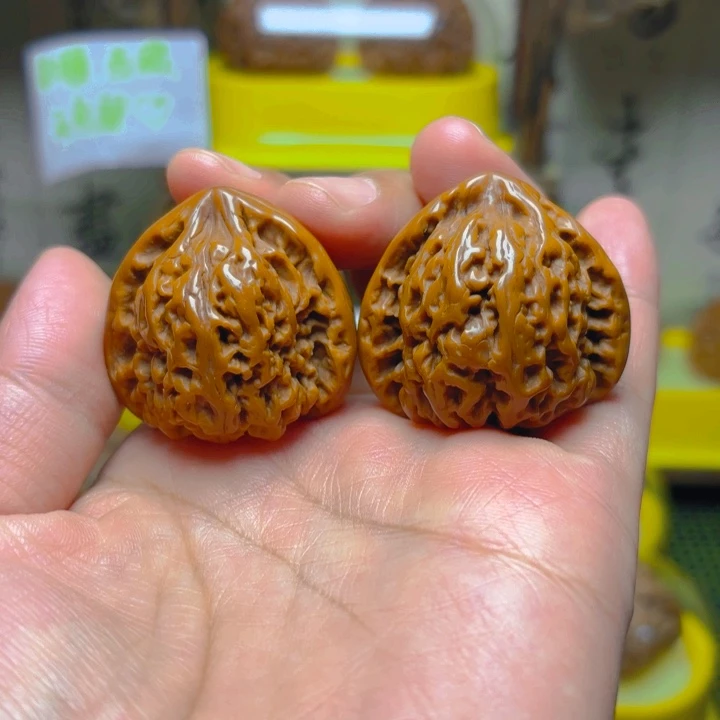 文玩核桃吊坠南疆