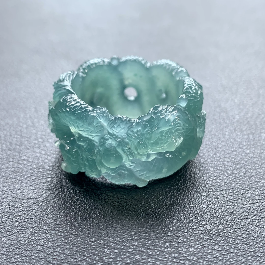 【双龙戏珠】天然翡翠冰种26号圈口晴水龙形镂空手工雕刻扳指戒指