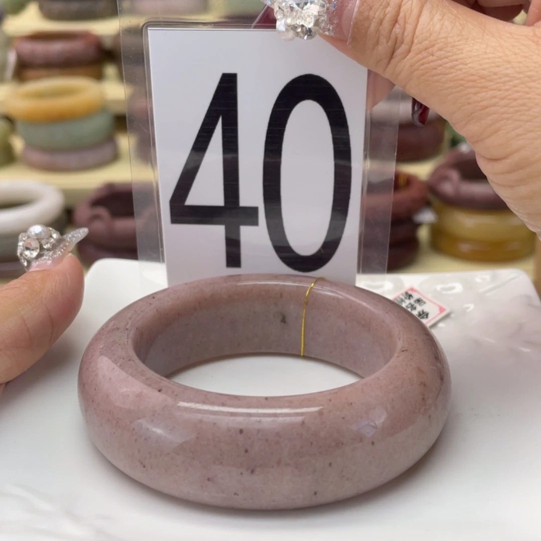 【闪购商品】石英质玉手镯未镶嵌