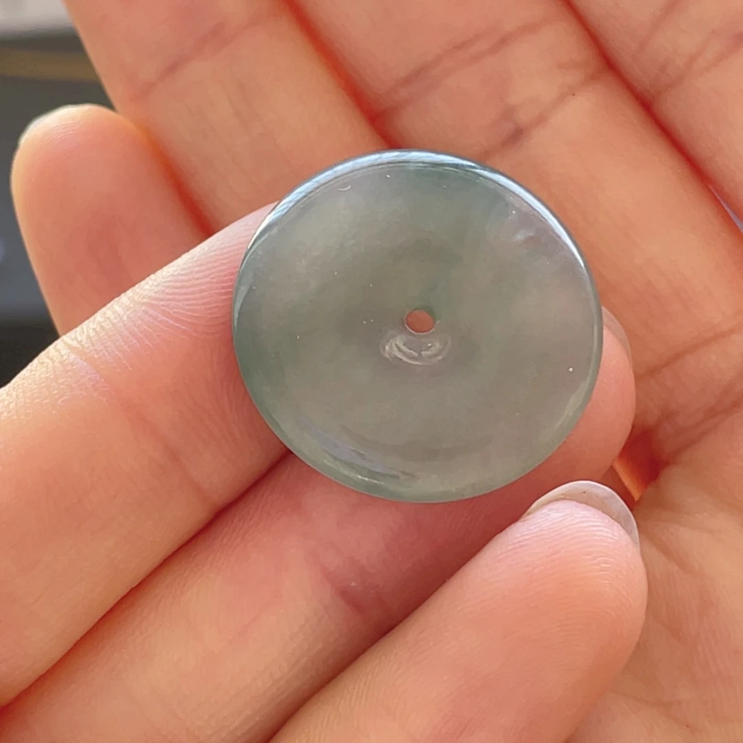 翡翠颈饰未镶嵌不退换