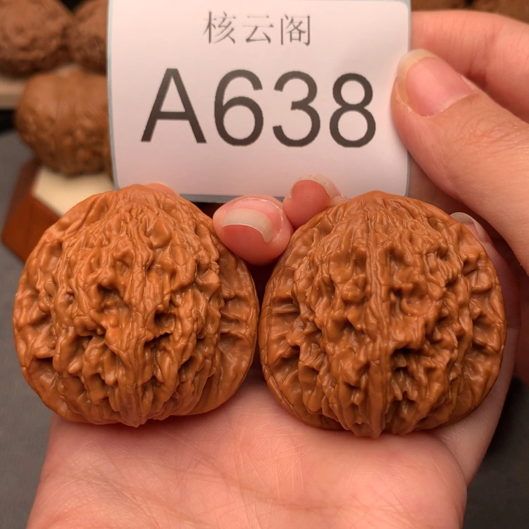 文玩核桃把件N****.42+麦虎