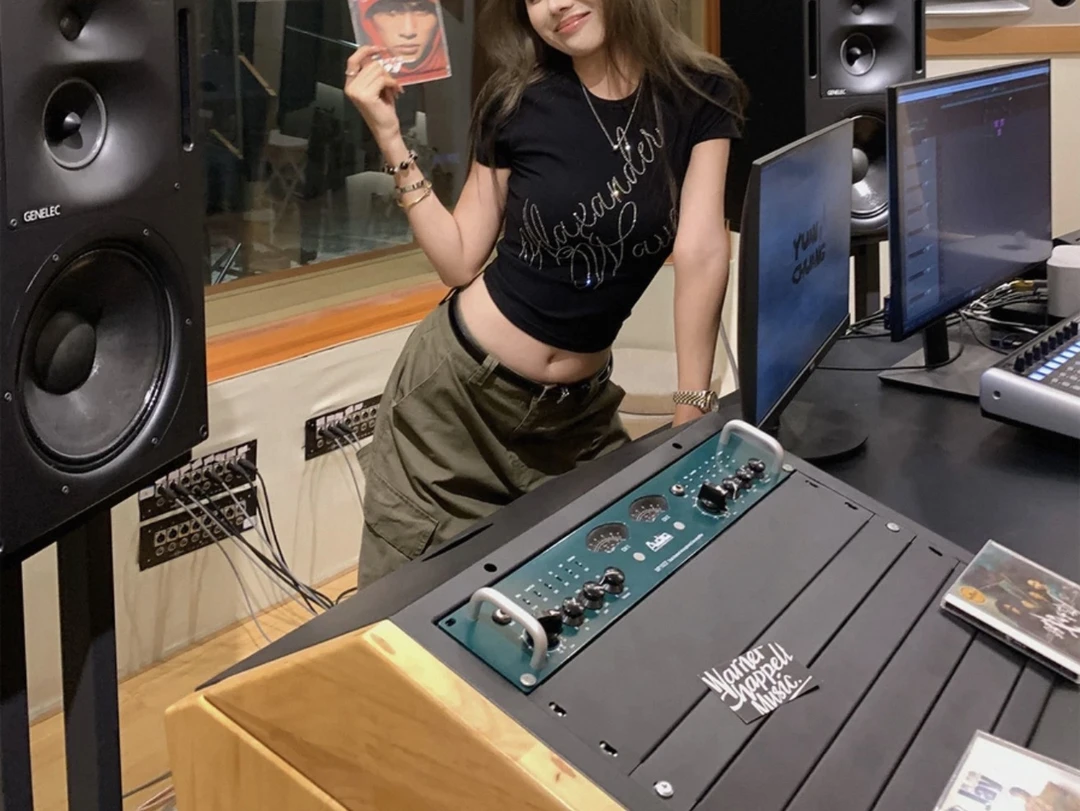 alex亚历山女士人造水晶烫钻短袖t恤E035