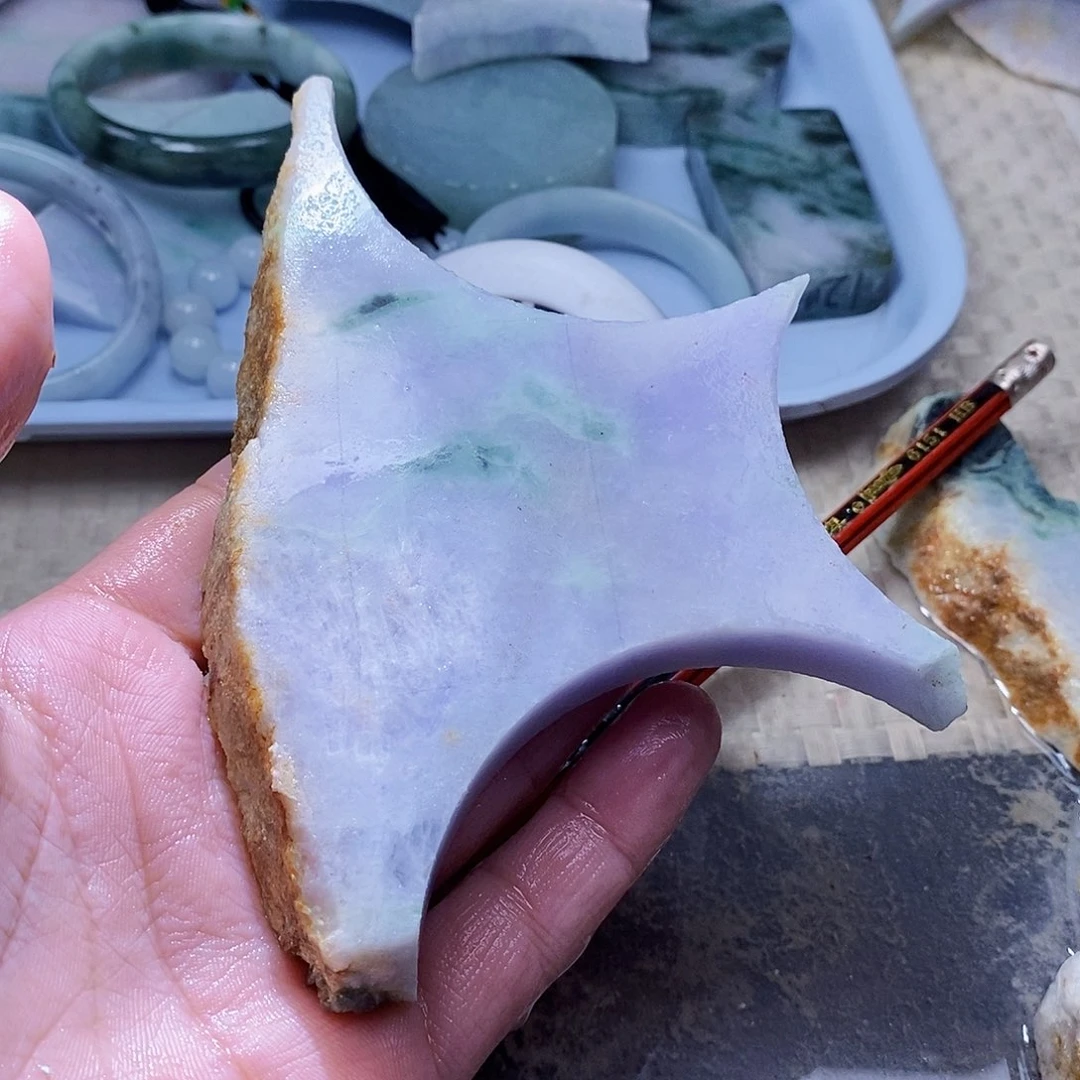 肉***蛋翡翠未镶嵌颈饰66