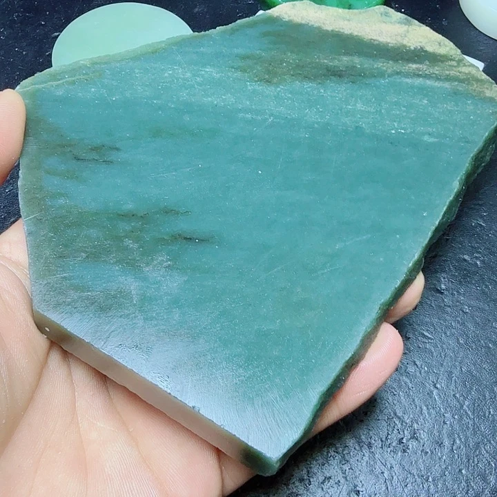 和田玉（糖玉）未镶嵌珠宝奇石