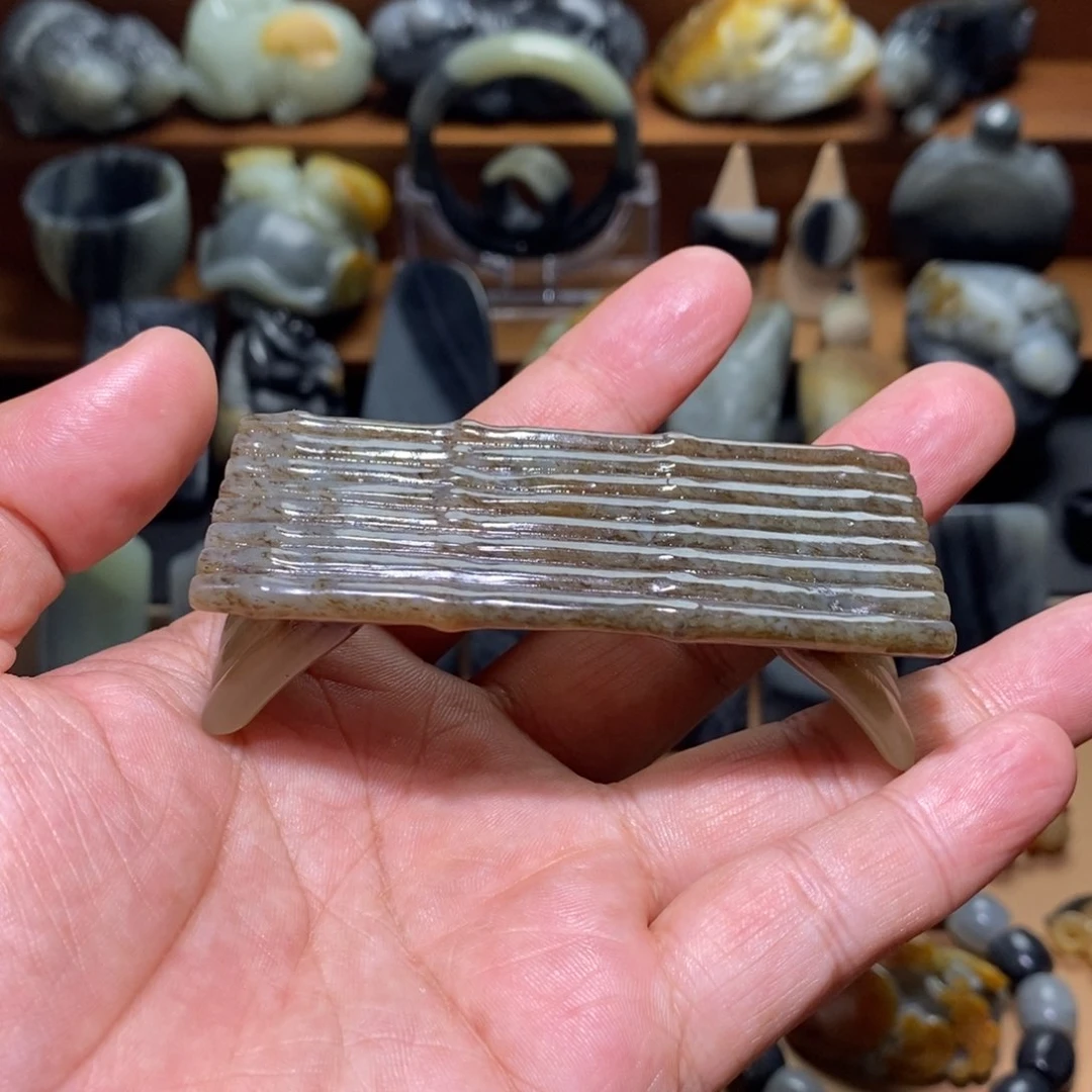 未镶嵌和田玉摆件