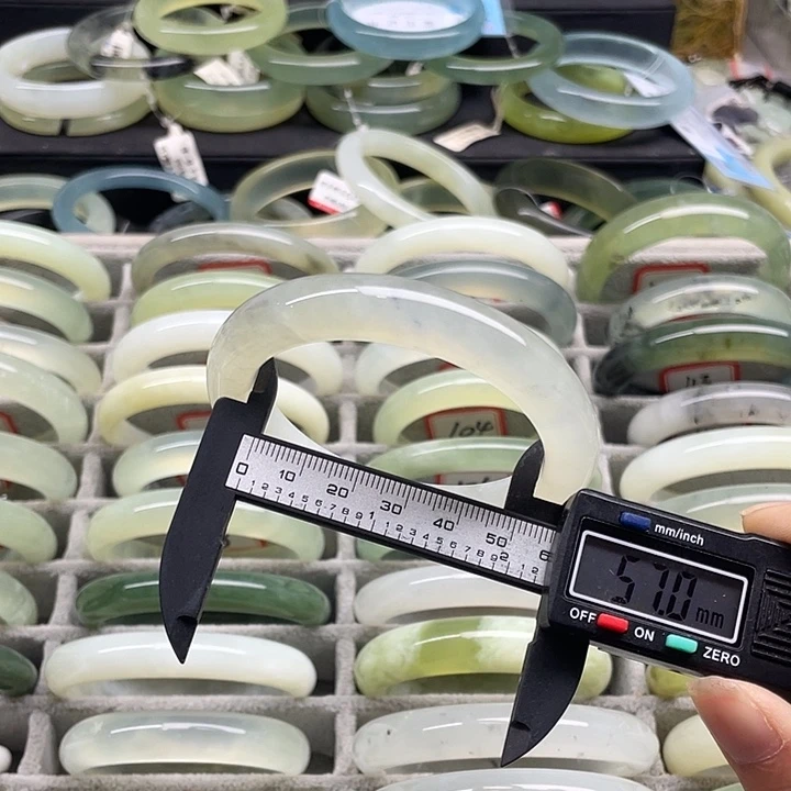 未镶嵌蛇纹石玉手镯117