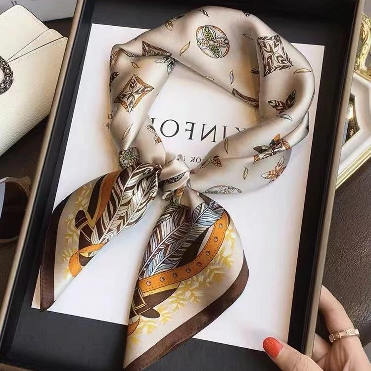 【卡其老花】100%桑蚕丝14姆米真丝中方巾68x68cm