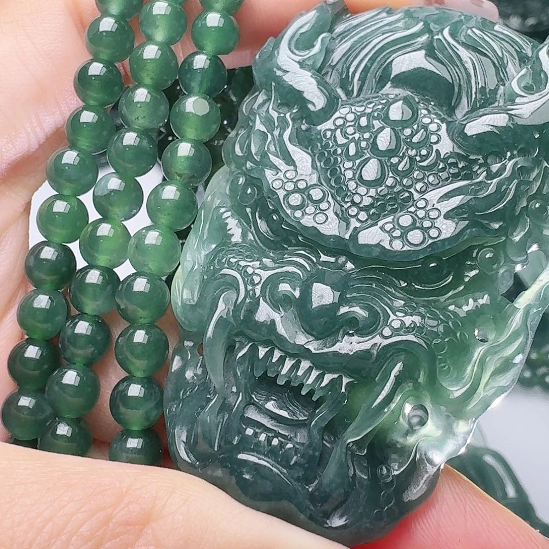 翡翠未镶嵌颈饰天然的A货翡翠多样性发其一