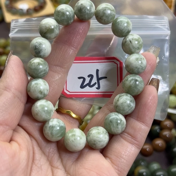 蛇纹石玉未镶嵌手链