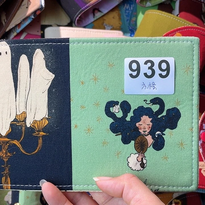 织绣白*泽M5 活页加方格纸939