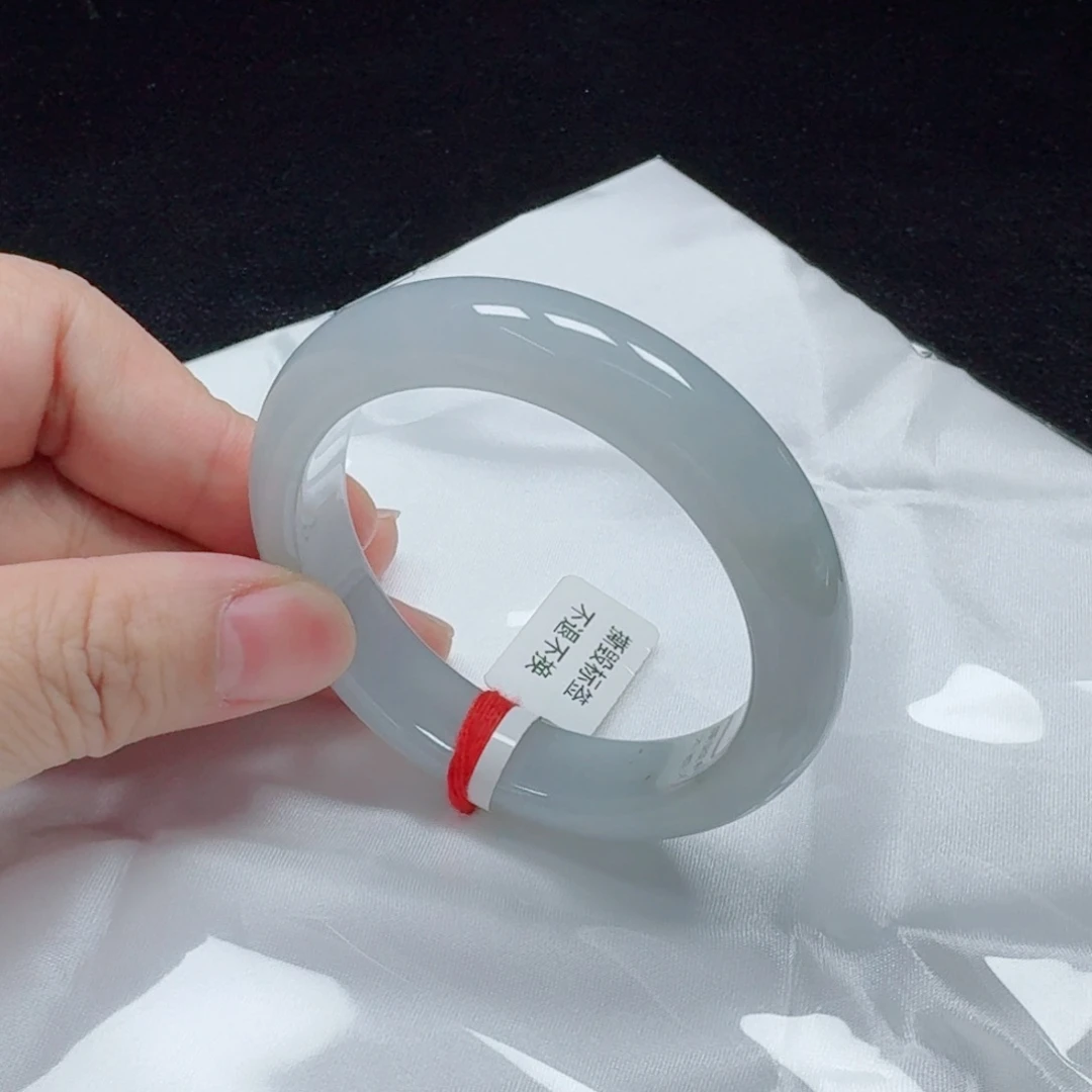 翡翠未镶嵌手镯52