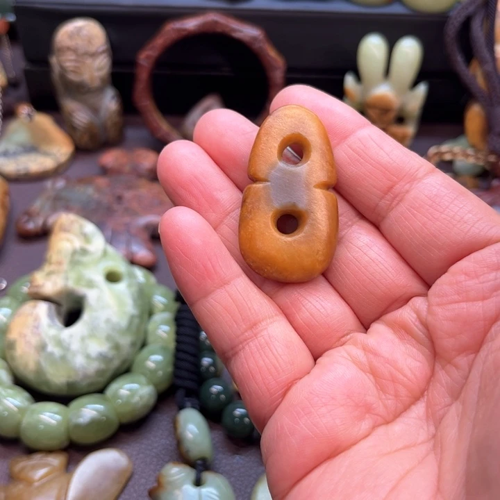 岫岩河磨玉（透闪石质玉）未镶嵌把件青*