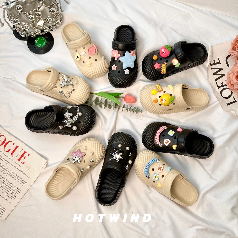 Hotwind/热风厚底云朵洞洞鞋女夏季厚底凉鞋沙滩鞋洞洞鞋