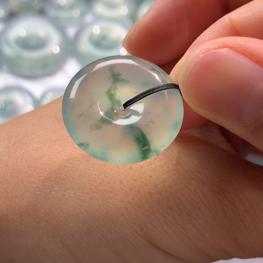 翡翠颈饰未镶嵌24.0-6.0