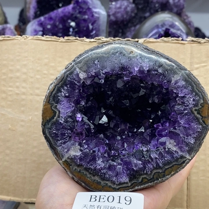 水晶大型摆件（非配饰）未镶嵌