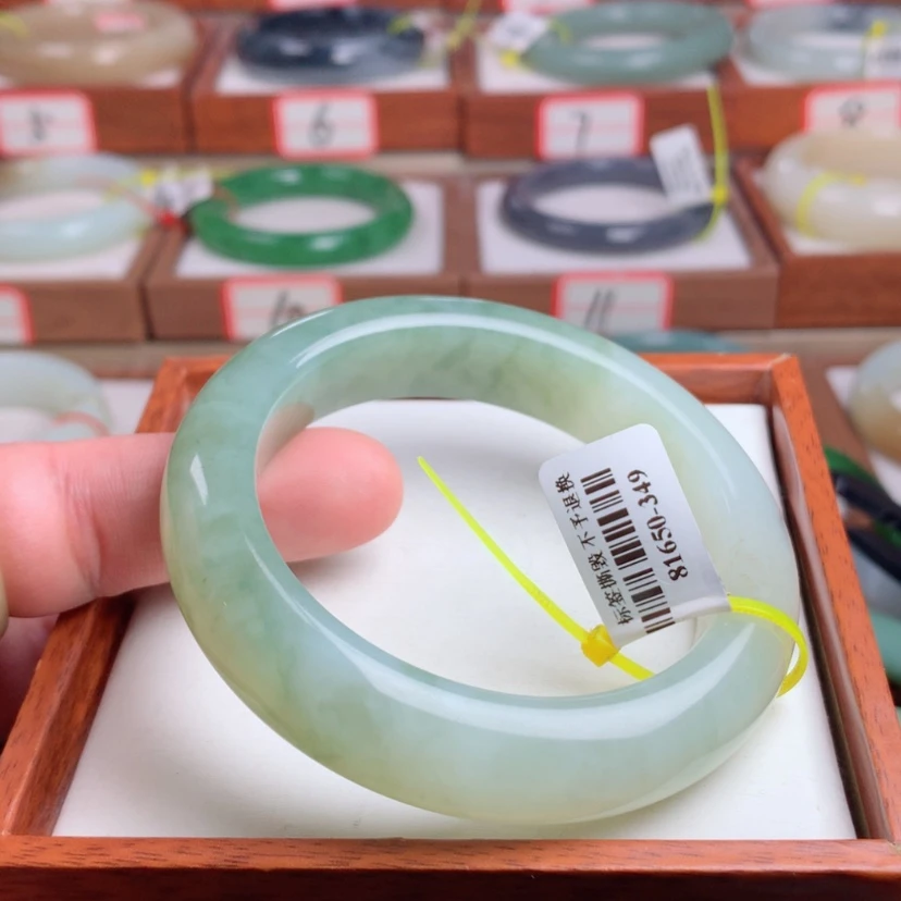 【闪购商品】和田玉手镯未镶嵌57.1