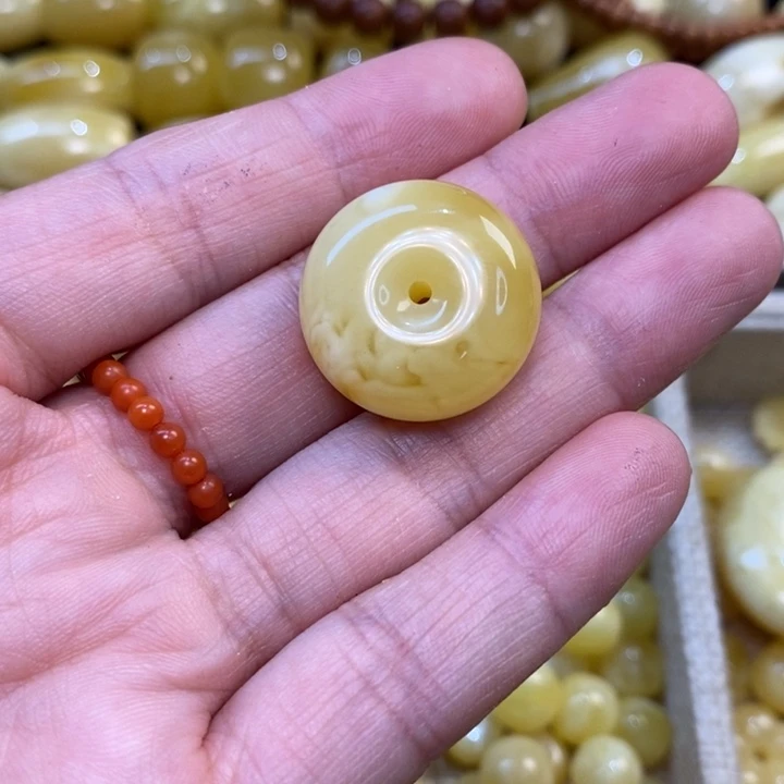 牛****未镶嵌琥珀裸石原矿琥珀蜜蜡配饰