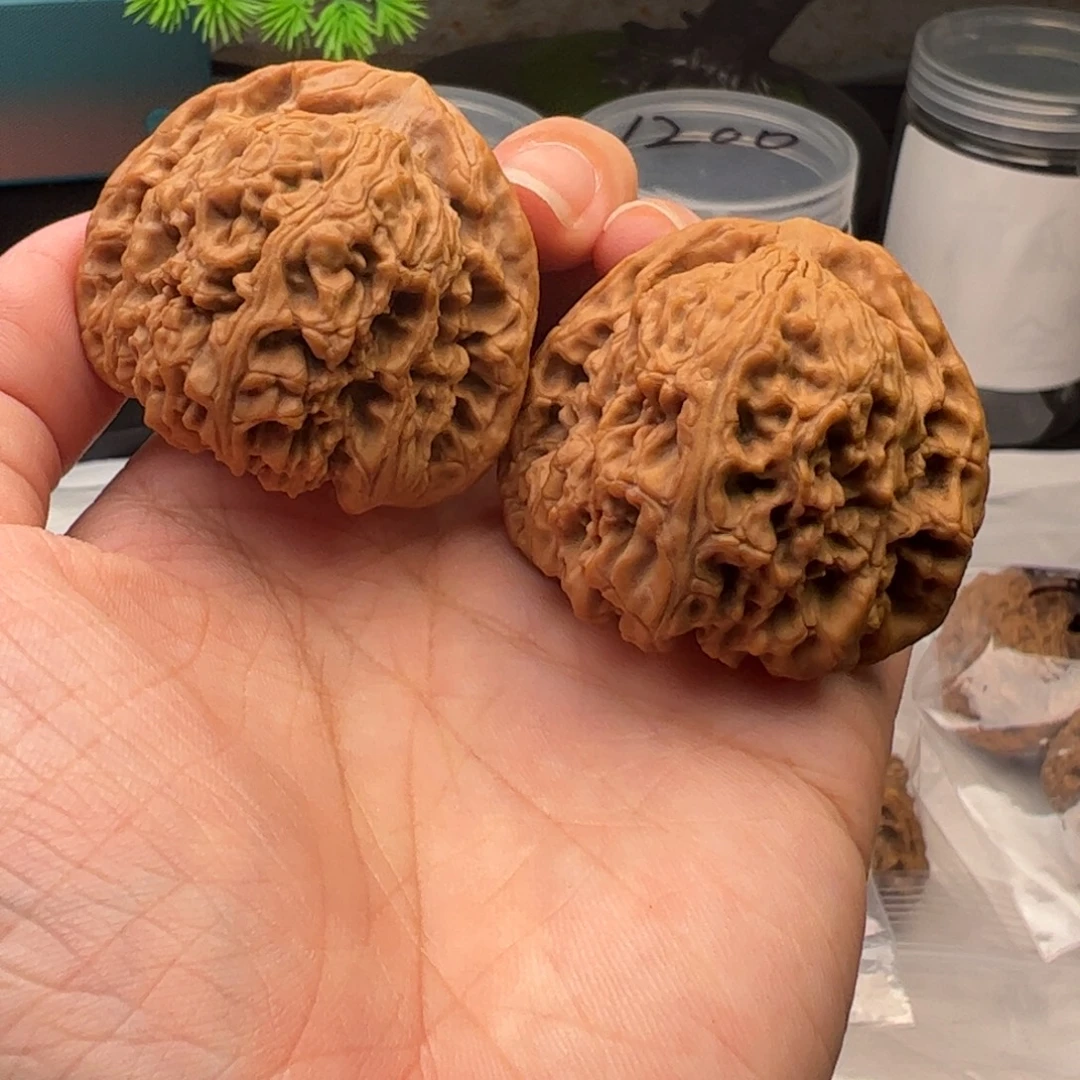 小***H吊坠文玩核桃南疆