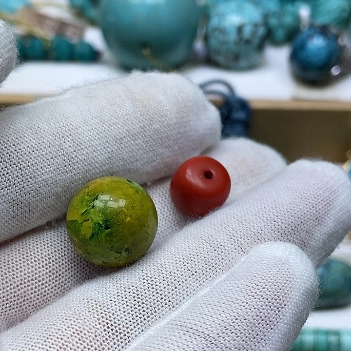 颈饰未镶嵌南红玛瑙