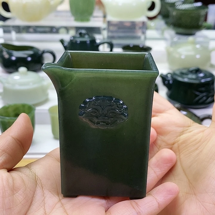 未镶嵌和田玉挂件公道杯