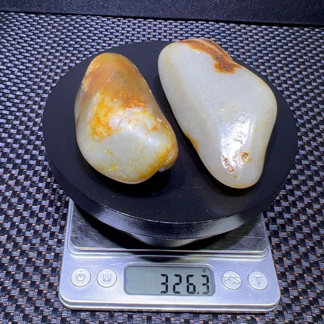 吊坠(不含链)未镶嵌和田玉（子料）326