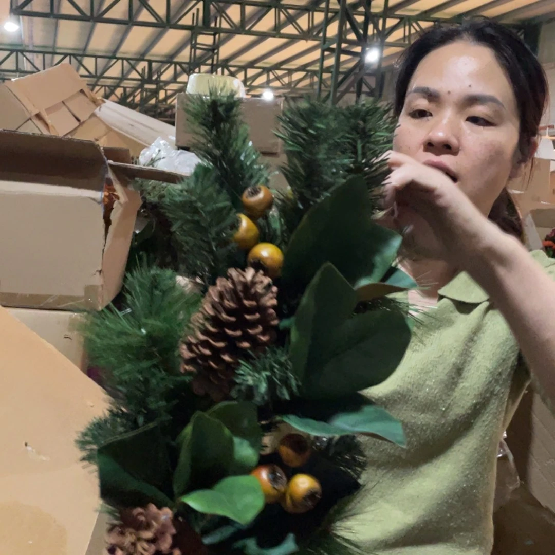 陶瓷花瓶，部分微瑕