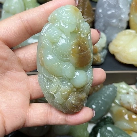 颈饰未镶嵌和田玉心***和