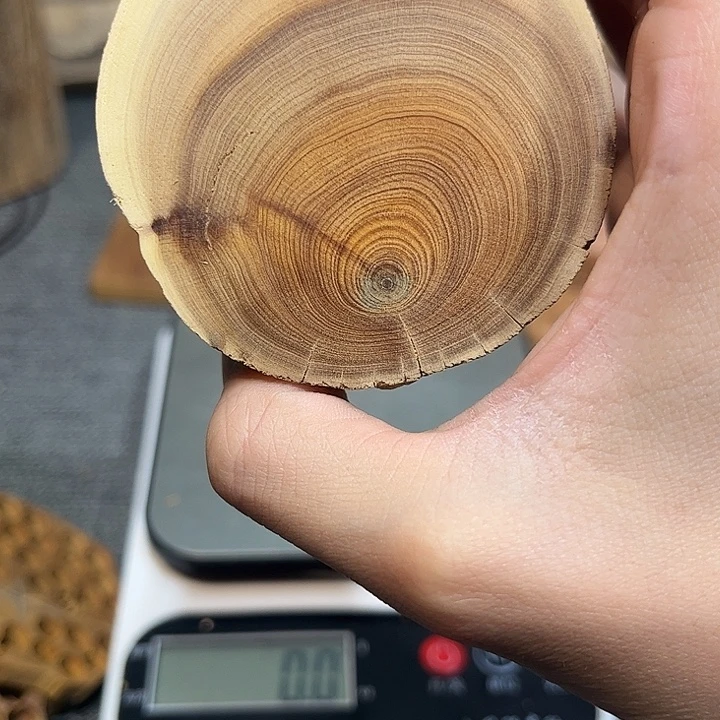 刘***珠木西奥檀香木料木料