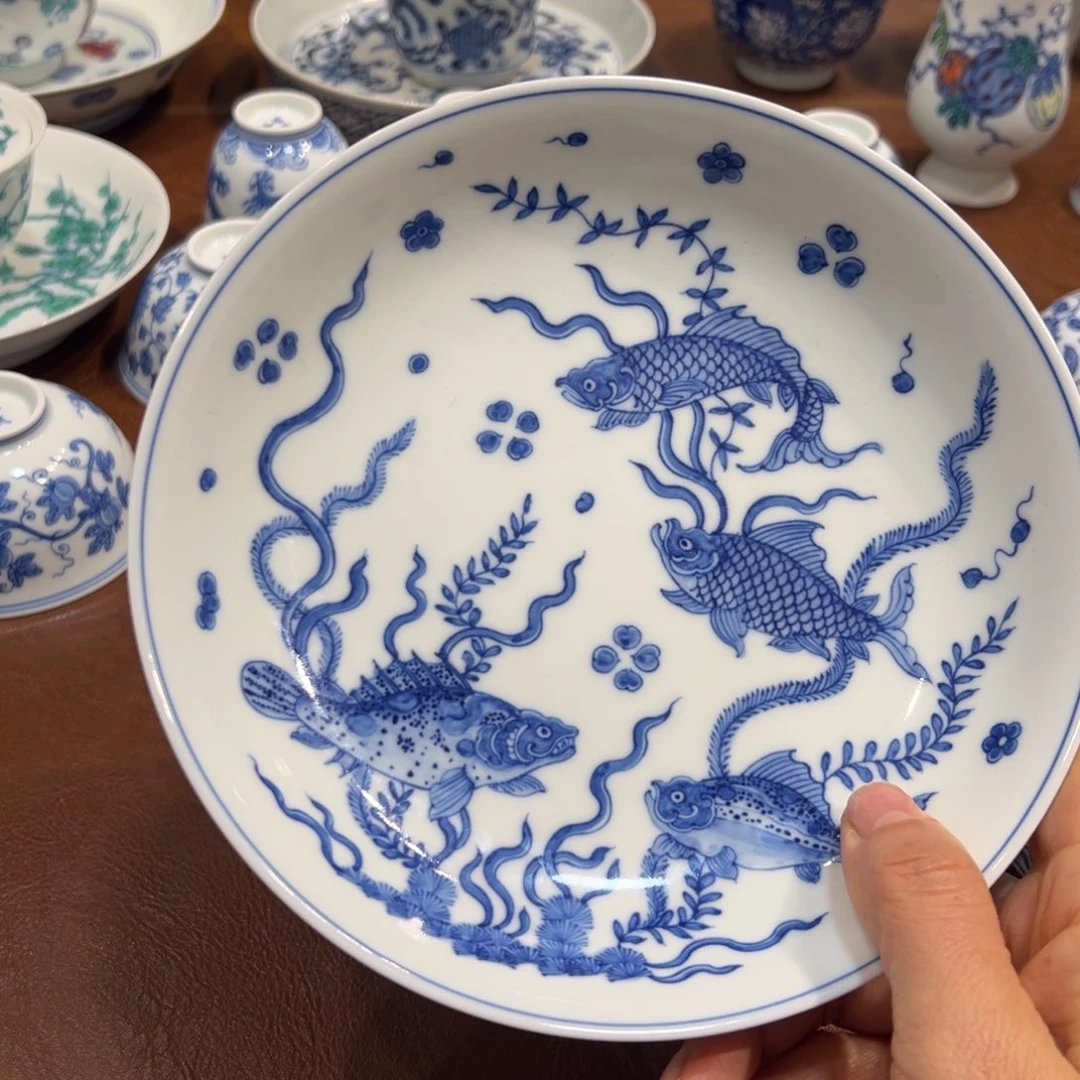 青花鱼藻纹壶承17厘米