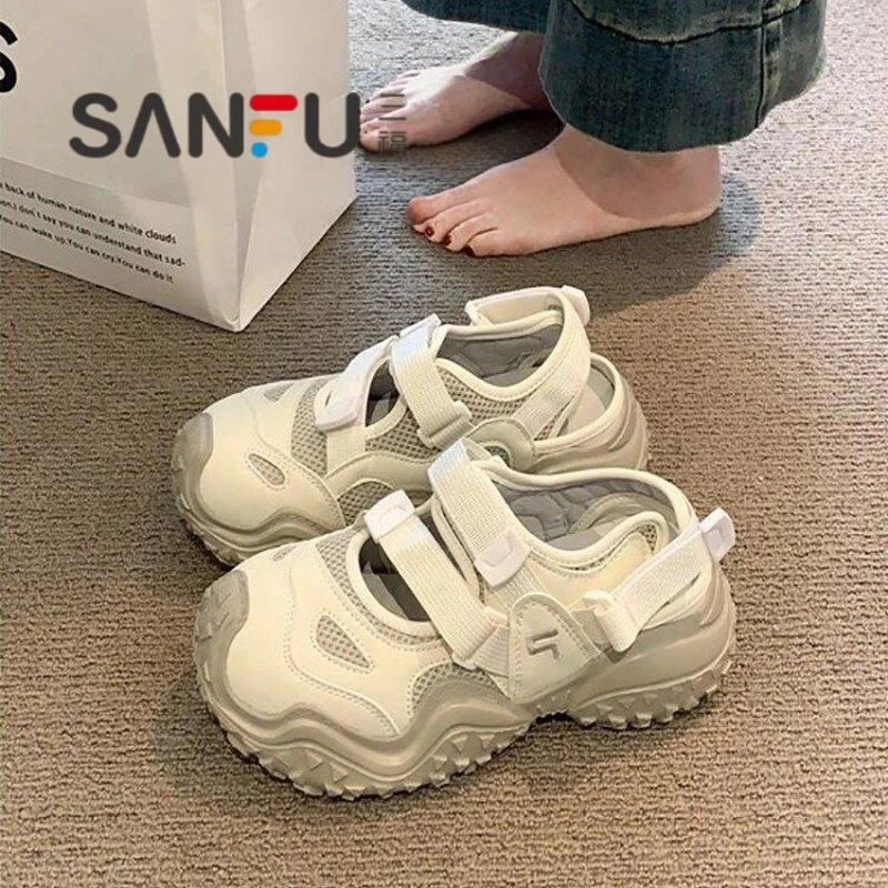 三福百搭包头罗马凉鞋女夏外穿2025新款透气镂空运动老爹洞洞鞋子