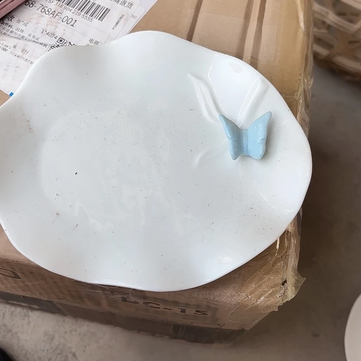 碟四个工厂库存微瑕产品