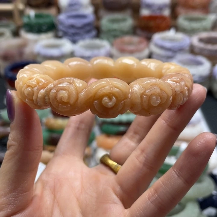 未镶嵌手镯石英质玉