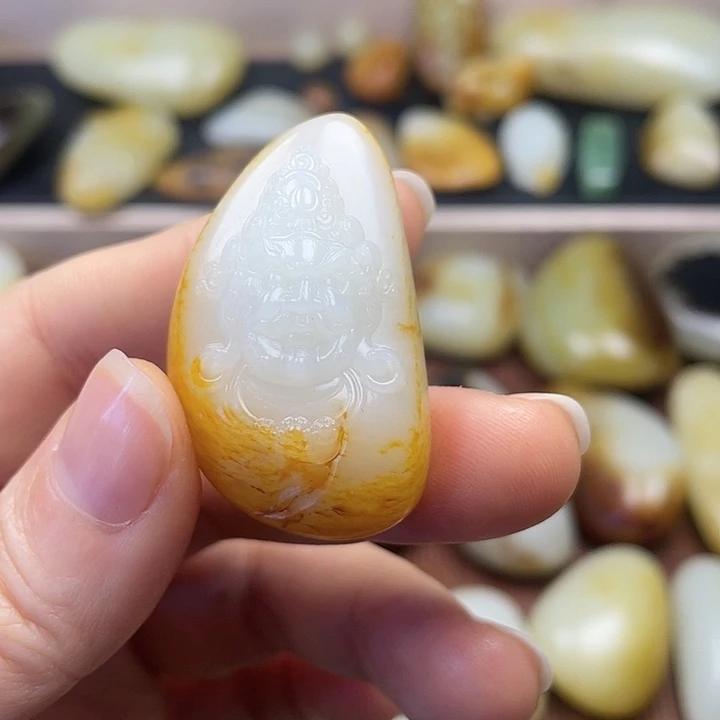 画***北和田玉未镶嵌颈饰