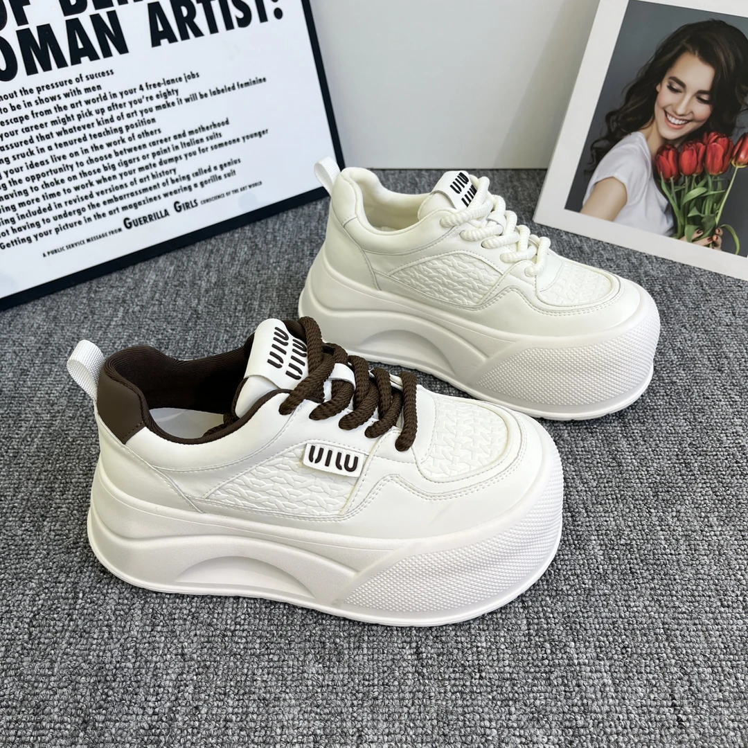 流行趋势~小个子6cm厚底小白鞋女2025秋季真皮轻便丑萌大头松糕鞋