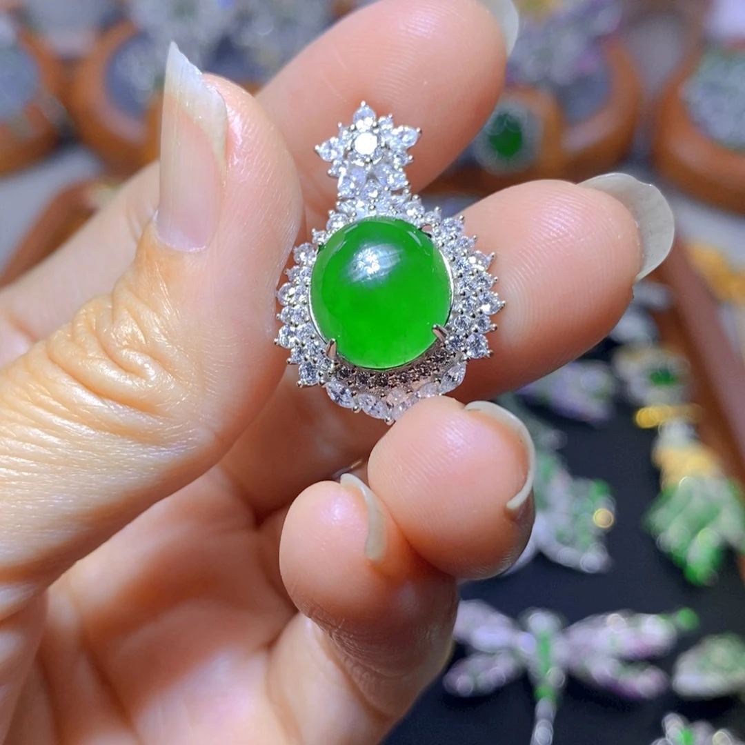 翡翠颈饰银S925镶嵌天然翡翠