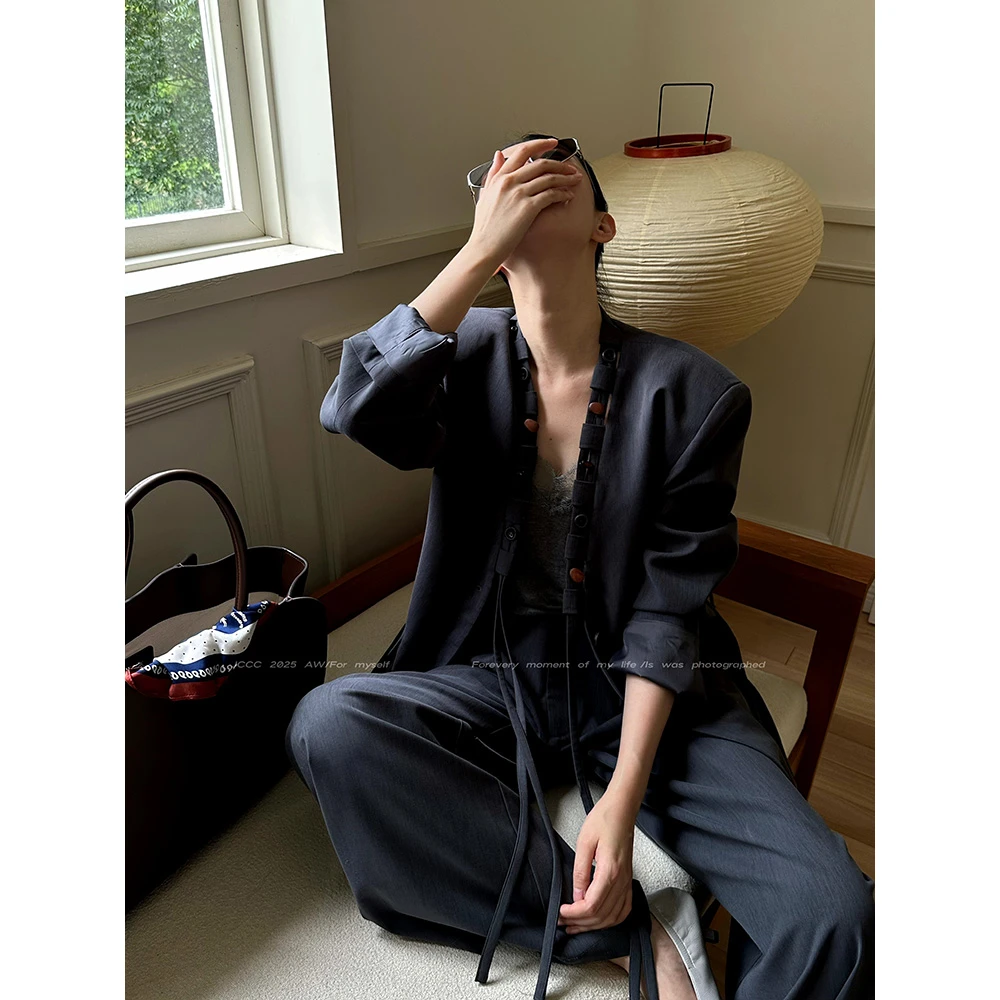 JCCC影子【灰调珠韵】灰色极简V领织带装饰扣西装长裤套装JE5DSZ13