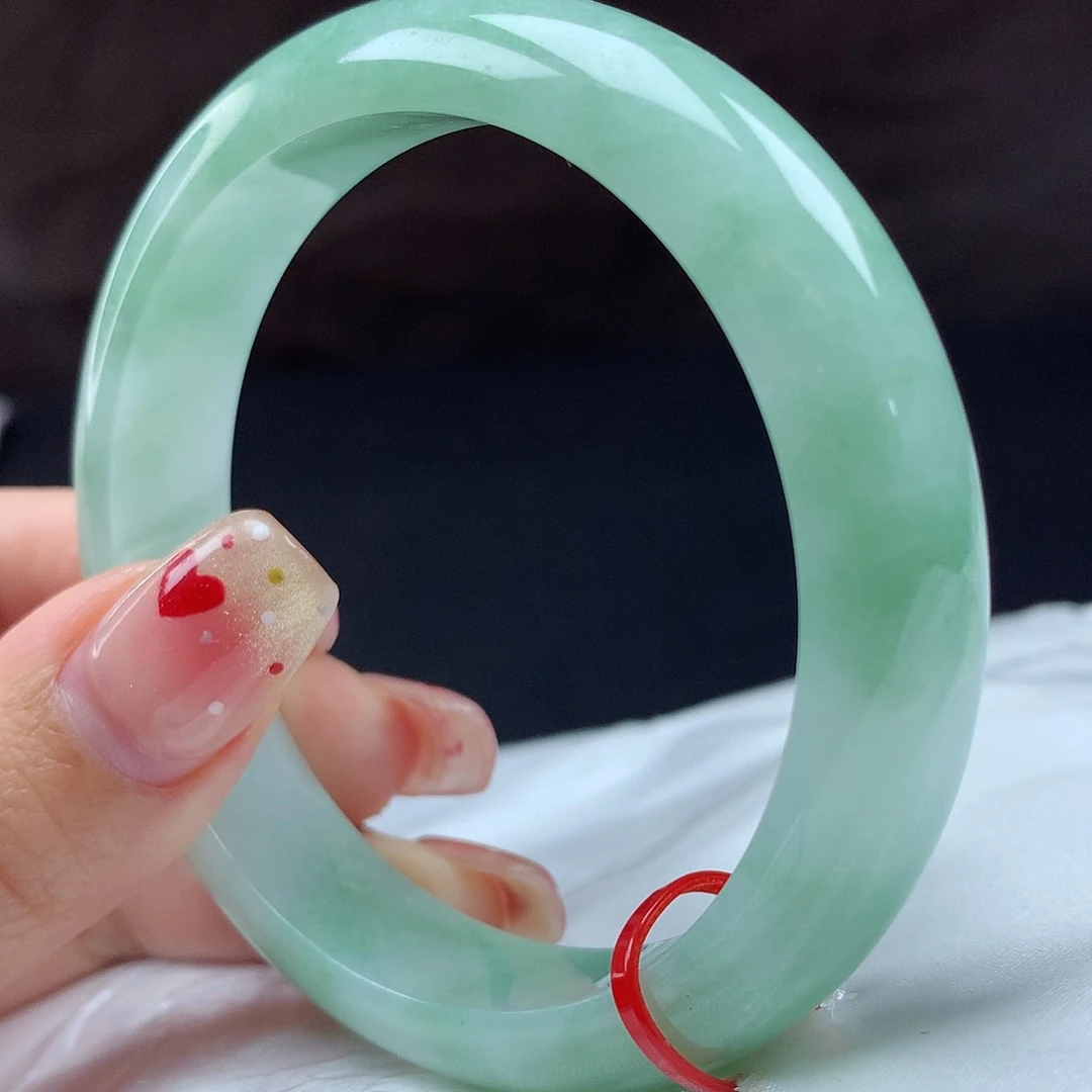 翡翠手镯未镶嵌91033，