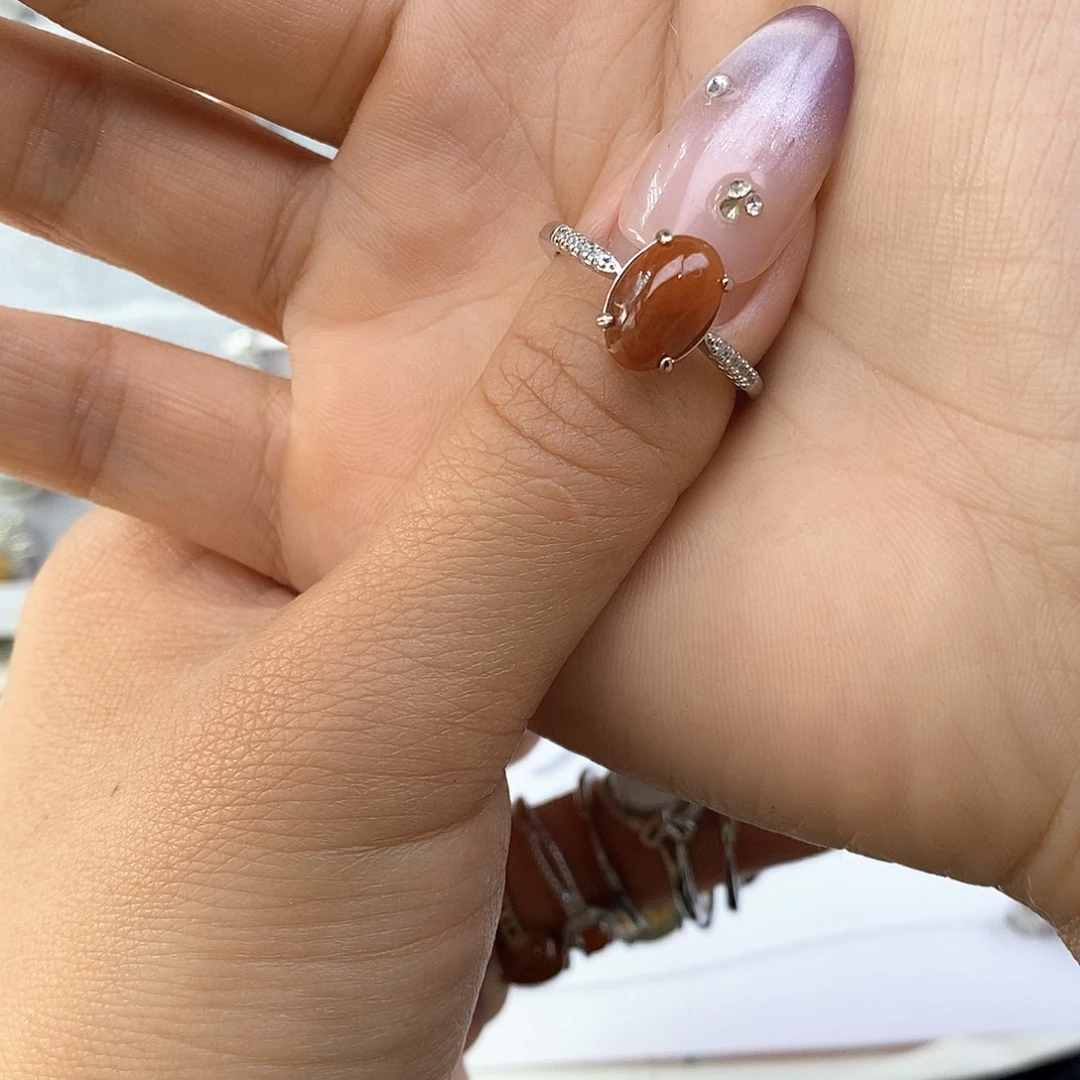 用***8翡翠未镶嵌戒指缅甸