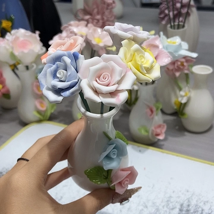 陶瓷纯手工捏花设计