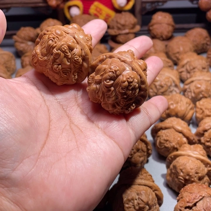 用****2蛤蟆头雕刻的金蟾