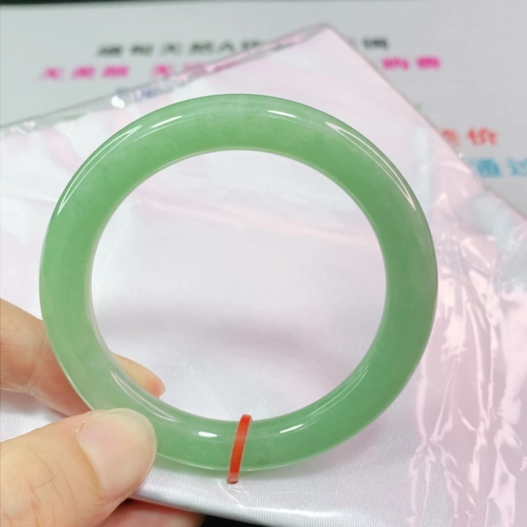 翡翠手镯未镶嵌51圈口圆条